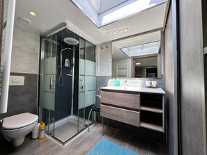 Chalet | Bathroom