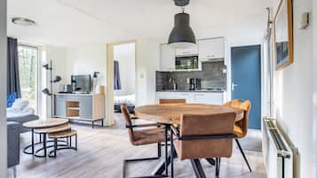Bungalow | Dining
