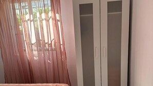 Room - Attractive Apartment With Garden (Oliva)