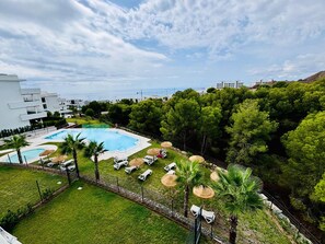 Hus | Basseng | Utendørsbasseng