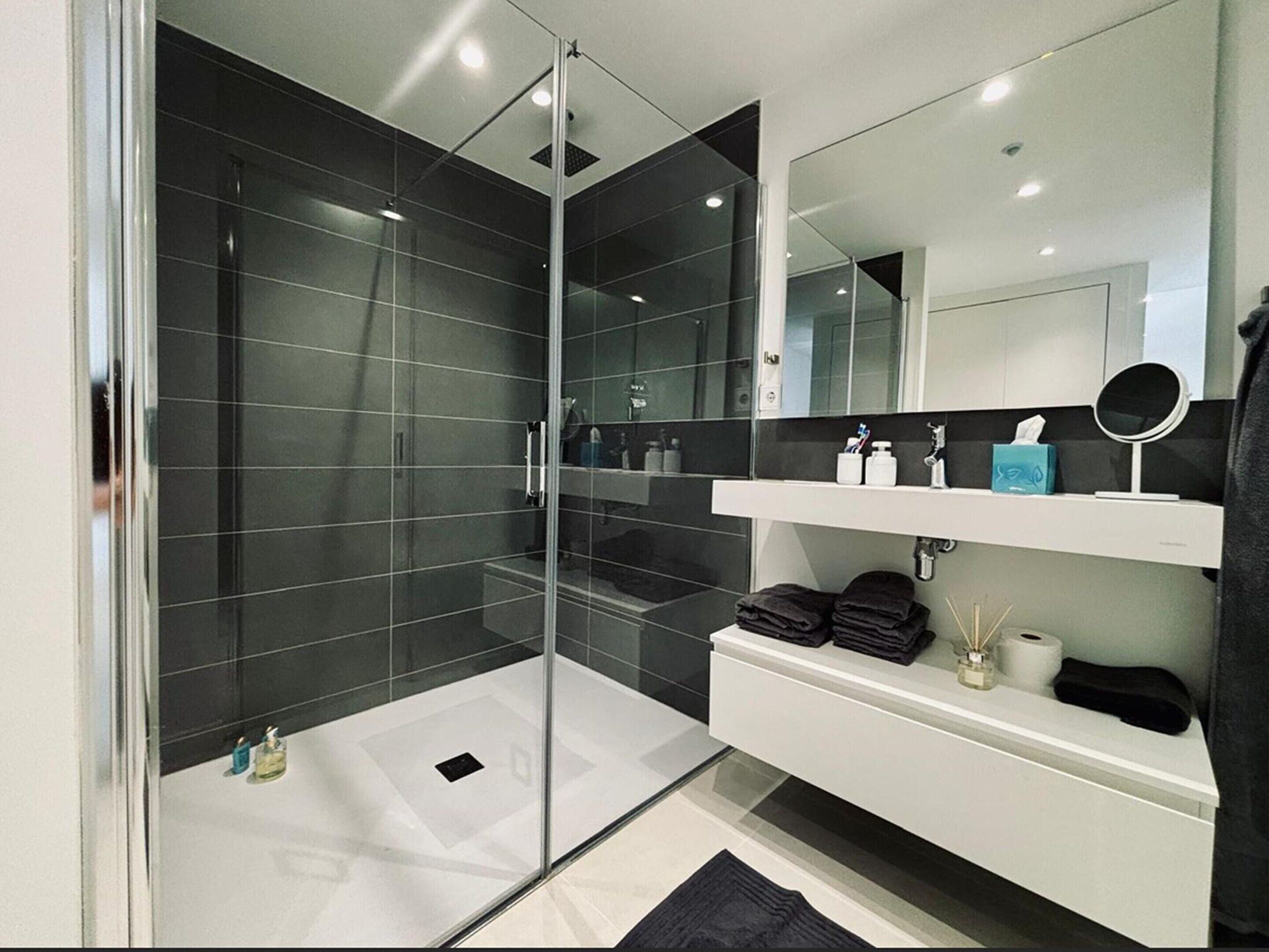 House | Bathroom
