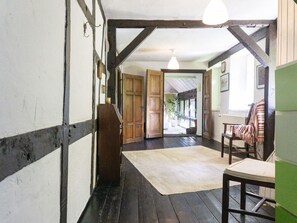 Apartment | Interior - Country Life at the Pyrmonter Zehnthof (Roes)