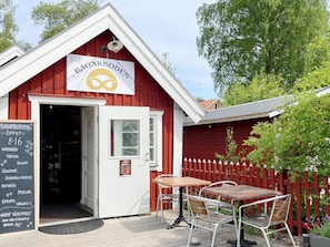 Dining - 4 Person Holiday Home in Hallstavik (Hallstavik)
