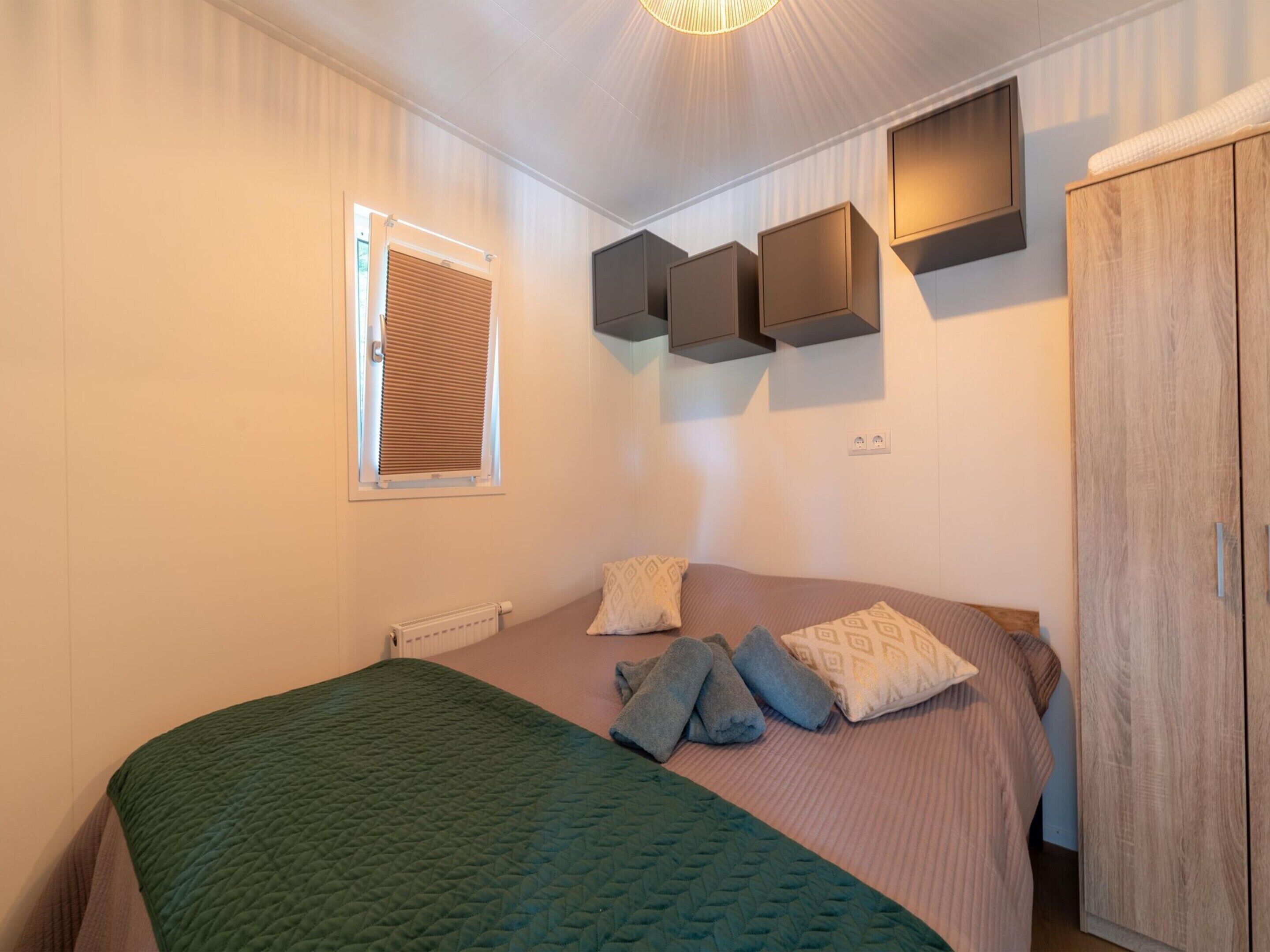 House | 2 bedrooms, individually furnished, bed sheets