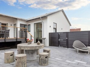 House | Outdoor dining - 5 Star Holiday Home in Hirtshals (Hirtshals)