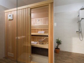 Villa | Bathroom - Villa Tartufo With Infinity Pool and Sauna (Svetvincenat)