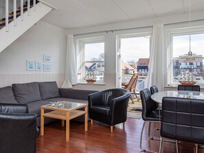 Apartment | Living area