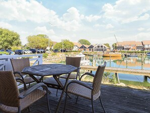 Apartment | Water view - 6 Person Holiday Home in Borre (Borre)