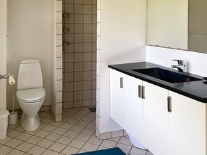 House | Bathroom
