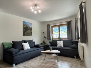 House | Living room