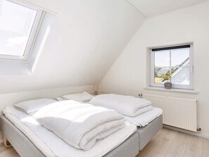 House | 4 bedrooms, individually furnished - 4 Star Holiday Home in Farso (Farso)