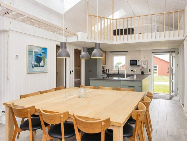 House | Dining