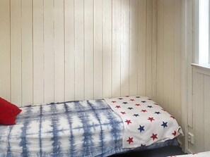 House | 3 bedrooms, individually furnished