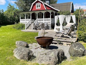 Outdoor dining - 4 Star Holiday Home in Myggenas (Myggenäs)