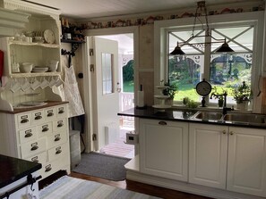 Private kitchen - 4 Star Holiday Home in Tjorn (Myggenäs)