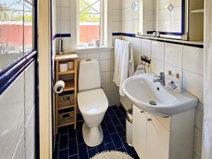 House | Bathroom