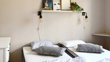 House | 3 bedrooms, individually furnished