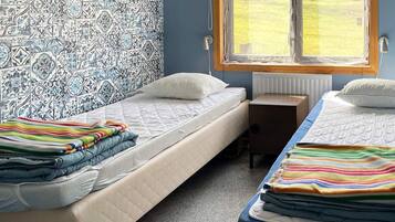 Casa | 2 dormitorios y mobiliario individual