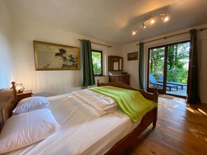 3 bedrooms, individually furnished - Charming Holiday Home With Garden (Rendeux)