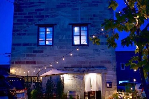 Cafe Bar & Inn - Stone and Iron