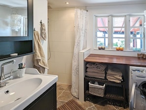House | Bathroom
