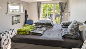 House | 1 bedroom, individually furnished - 2 Person Holiday Home in Martofte (Martofte)