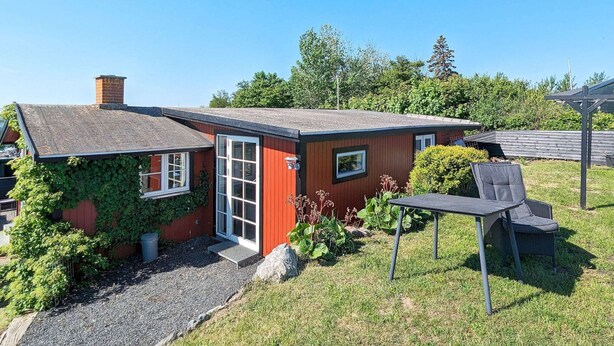 House | Outdoor dining - 2 Person Holiday Home in Martofte (Martofte)