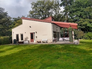 Exterior - Getaway With Garden in Gelderland (Halle)