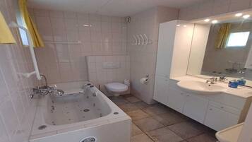 Ferienhaus | Badezimmer