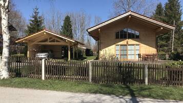 House | Bahagian luar