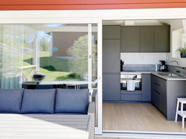House | Private kitchen - 4 Star Holiday Home in Ljustero (Ljusterö)