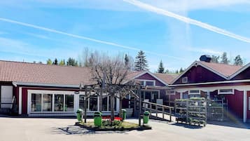 House | Bahagian luar