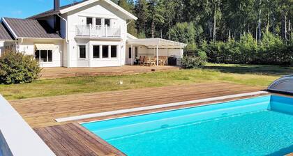 5 Star Holiday Home in Ingaro