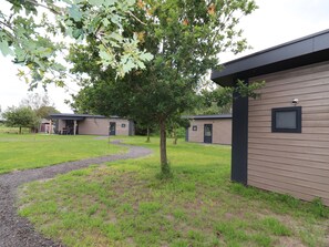 House | Exterior - Chalet With Shared Pool Near Giethoorn (Blesdijke)