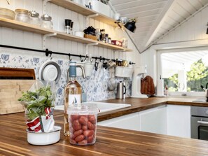 House | Private kitchen - 7 Person Holiday Home in Stroby (Strøby)