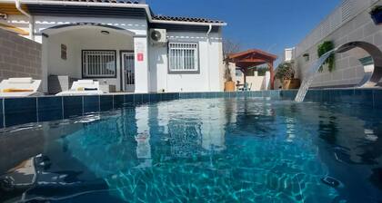 Lavish Holiday Home With Private Pool