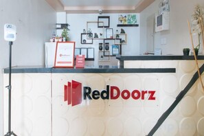 Unclassified image, 4 of 12, button - RedDoorz @ Bridgeway Hotel Tuguegarao City (Tuguegarao)