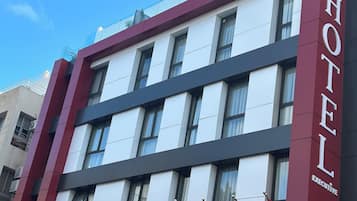 Fachada de la propiedad