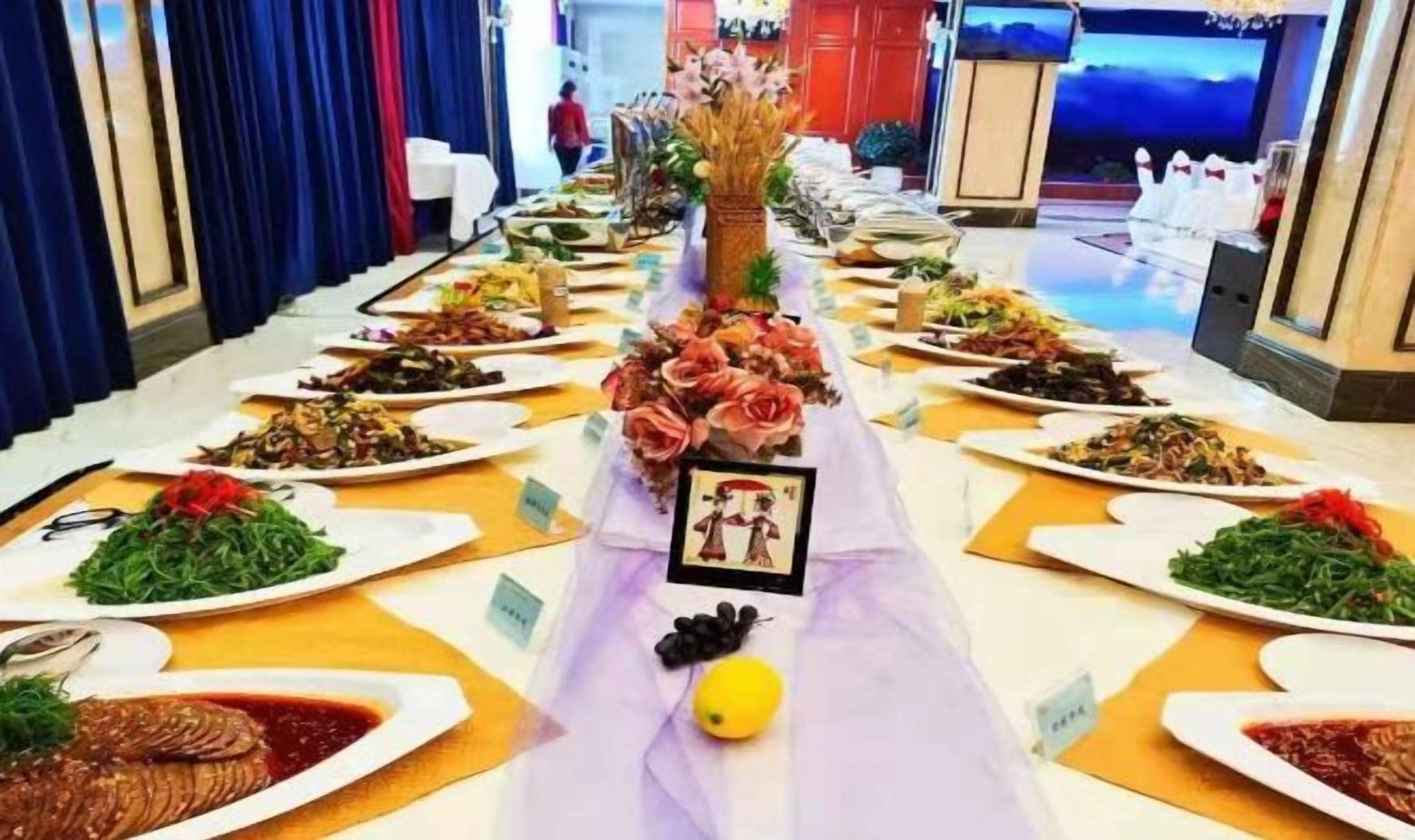 Banquet hall