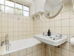 House | Bathroom - 6 Person Holiday Home in Store Heddinge (Store Heddinge)