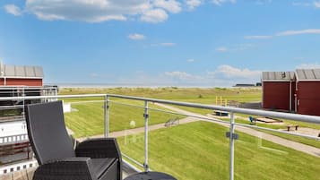 House | Terrace/patio