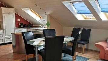 House | Dining