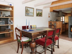 House | Dining - 8 Person Holiday Home in Hadsund (Hadsund)