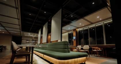 Jiro Hotel