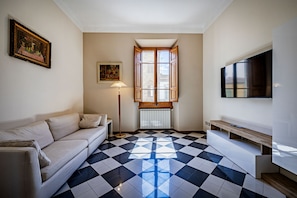 Appartement, balkon | Woonruimte