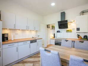 House | Private kitchen - At Home Comfortable Holiday Residence (Borkum)