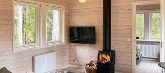 Charming Island House With Guest Cabin