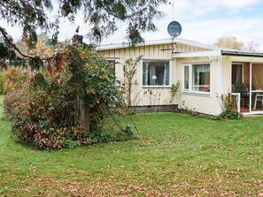Exterior - 4 Star Holiday Home in Mellbystrand (Mellbystrand)