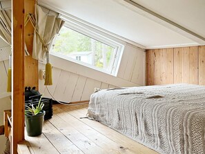 Rumah | 2 kamar tidur dan dilengkapi dengan perabotan berbeda-beda