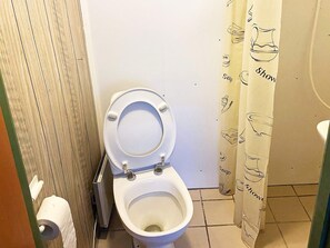House | Bathroom - 2 Person Holiday Home in Skagen (Skagen)